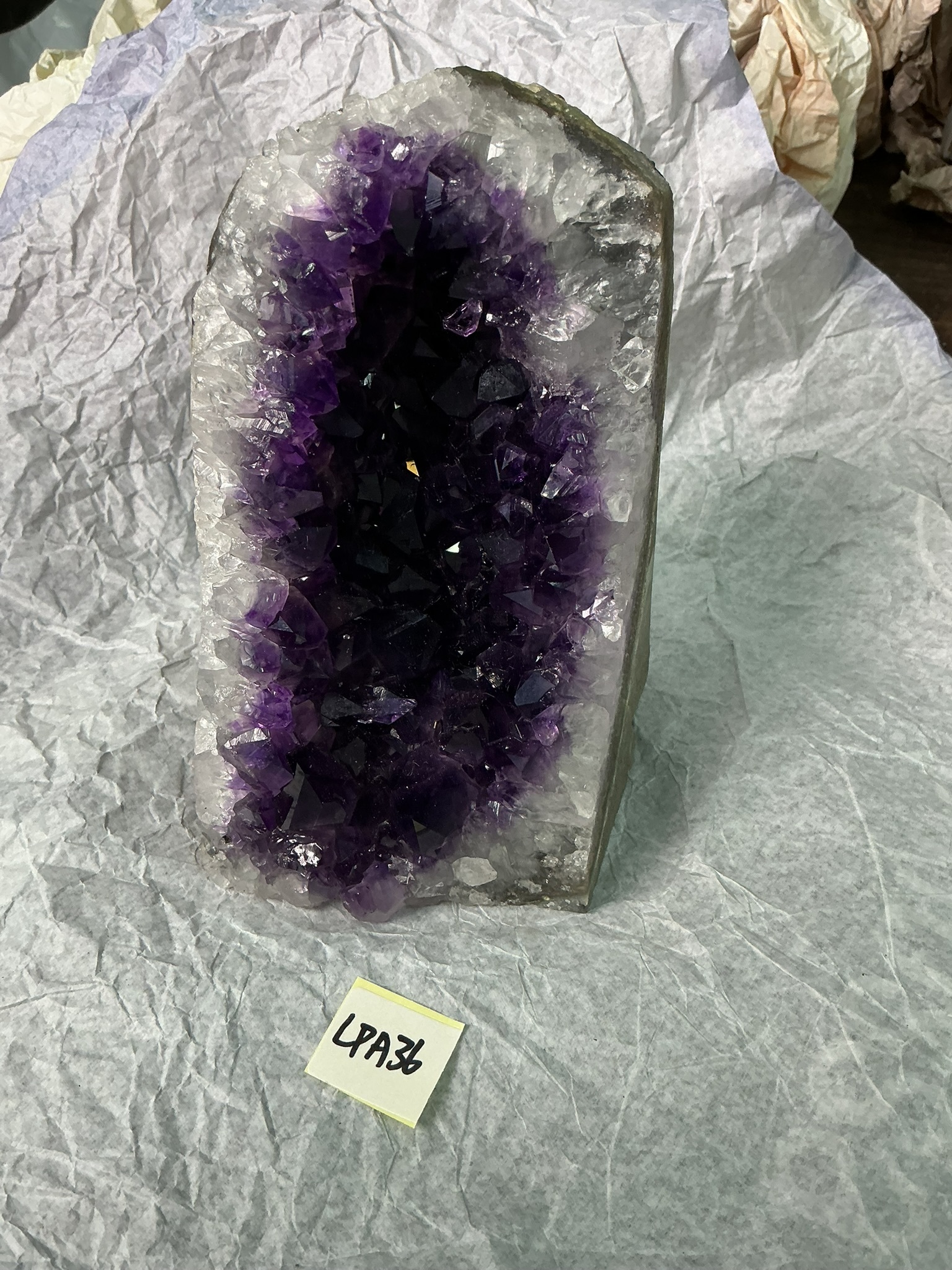 ZB233 LPA36 紫水晶擺件 1.51-2kg