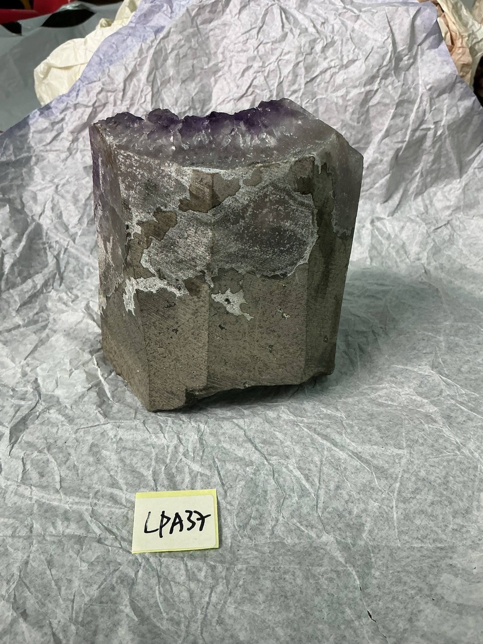 ZB234 LPA37 紫水晶擺件 1.51-2kg