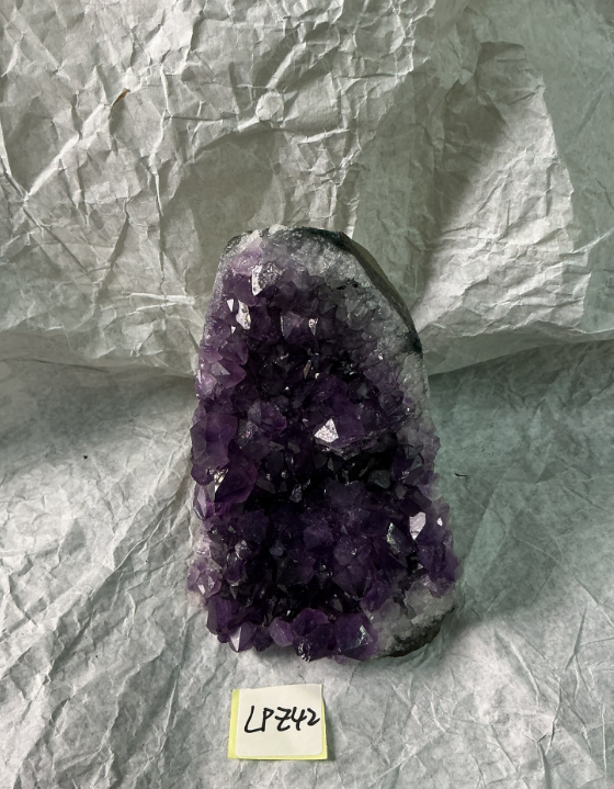 ZB171 LPZ42 紫水晶擺件 0.91-1.1kg