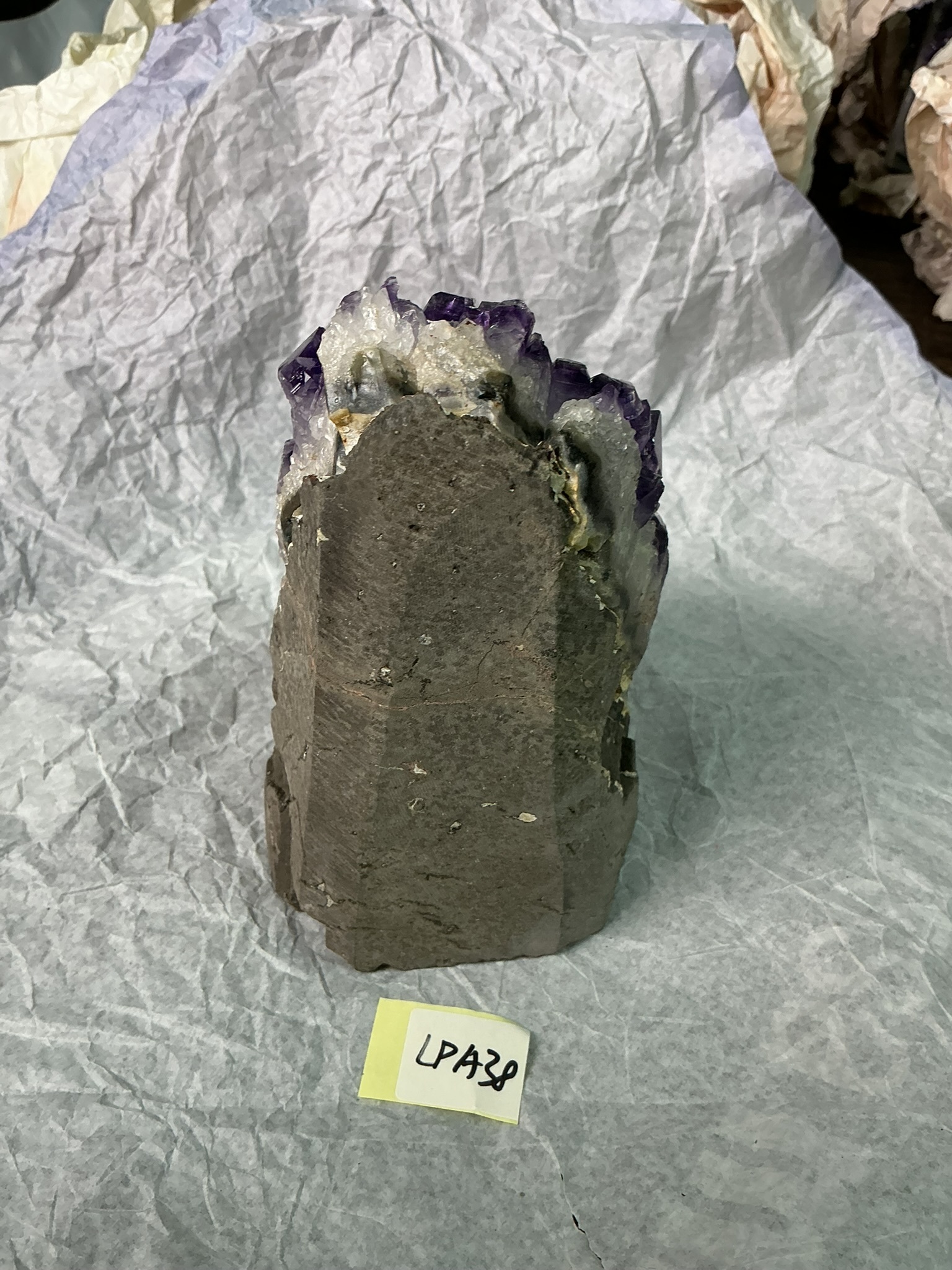 ZB235 LPA38 紫水晶擺件 1-2kg