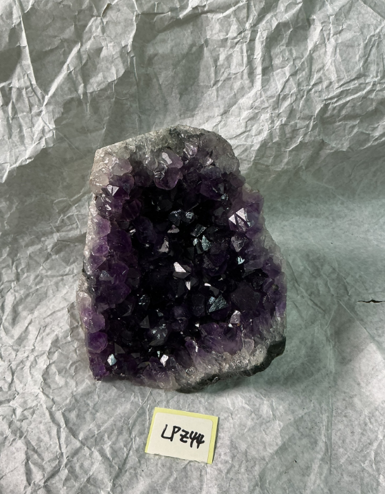 ZB173 LPZ44 紫水晶擺件 0.76-0.9kg