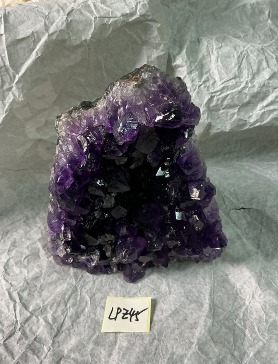 ZB174 LPZ45 紫水晶擺件 0.91-1.1kg