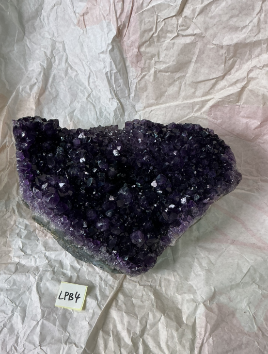 ZB283 LPB4 紫水晶擺件 2.1-3kg