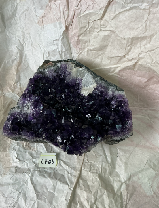 ZB285 LPB6 紫水晶擺件 2.1-3kg