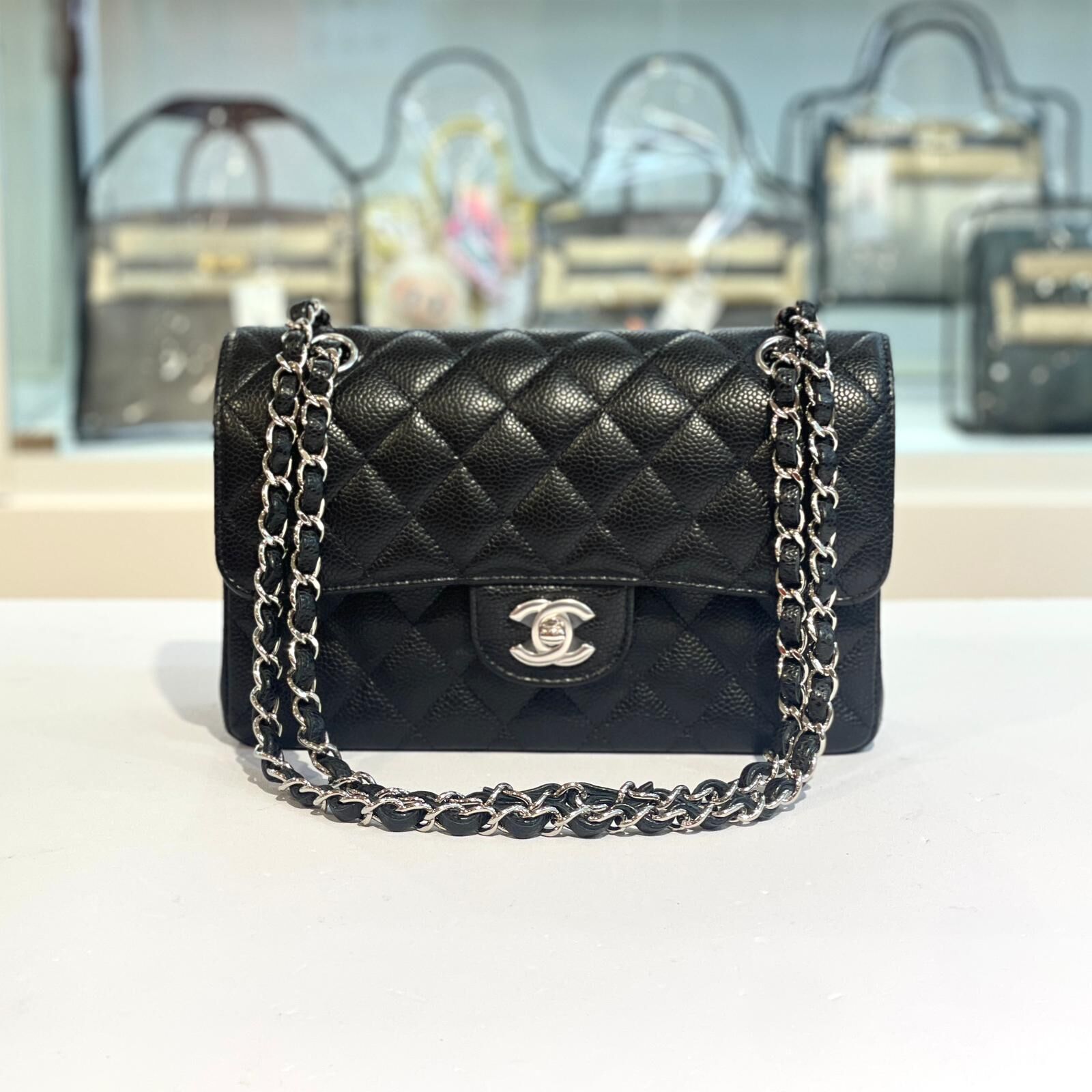 限時約5折!!! 全新CHANEL CF23 A01113 黑色荔枝皮銀扣@晶片款 Classic Flap Bag #兩年免費保養 #BRAND NEW #香榭站正品