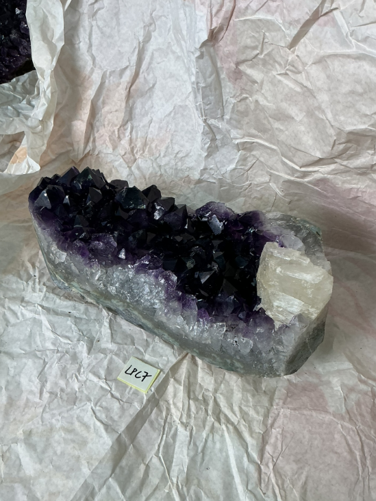 ZB293 LPC7 紫水晶擺件 3.1-4kg