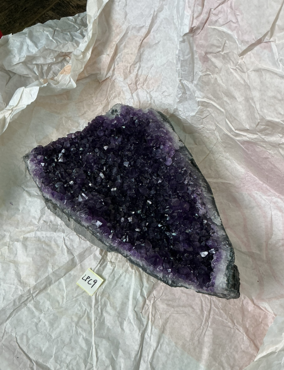 ZB295 LPC9 紫水晶擺件 3.1-4kg