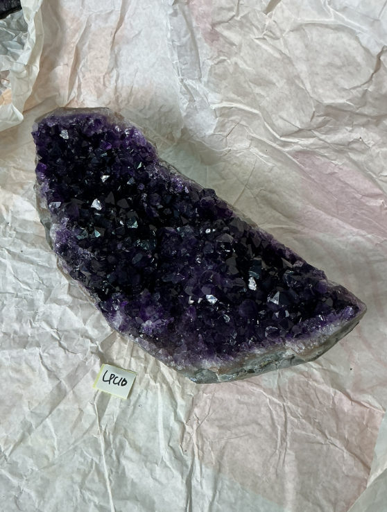 ZB296 LPC10 紫水晶擺件 3.1-4kg