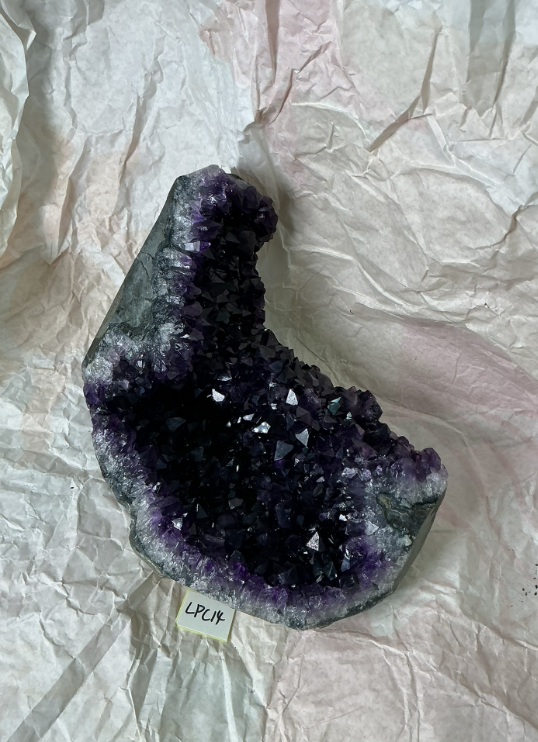 ZB300 LPC14 紫水晶擺件 3.1-4kg