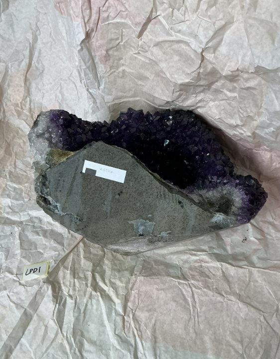 ZB301 LPD1 紫水晶擺件 4.1-5kg