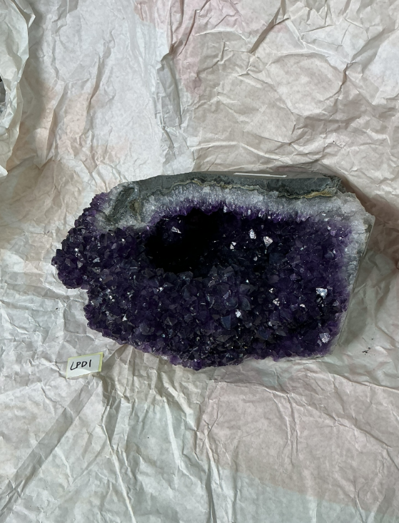 ZB301 LPD1 紫水晶擺件 4.1-5kg