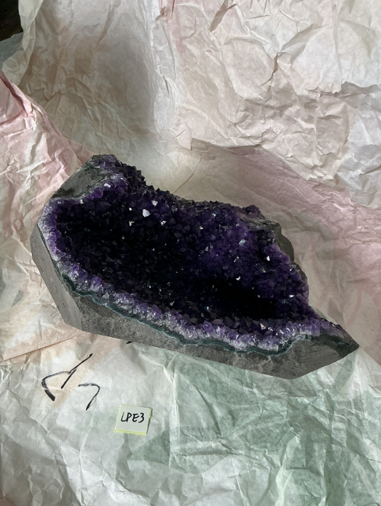 ZB310 LPE3 紫水晶擺件 5.1-7kg