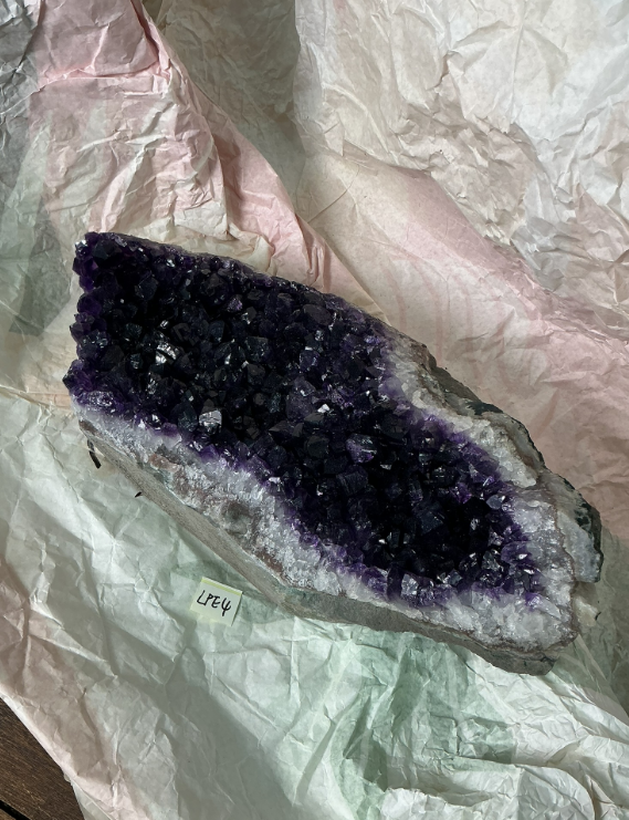 ZB311 LPE4 紫水晶擺件 5.1-7kg