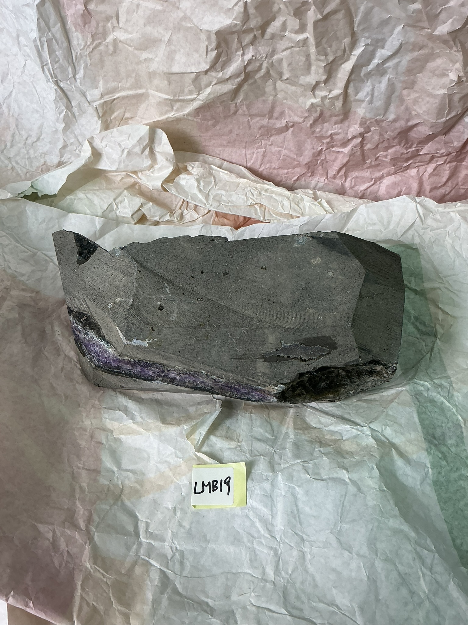 ZB364 LMB19 水晶聚寶盆 1.6-2.3kg