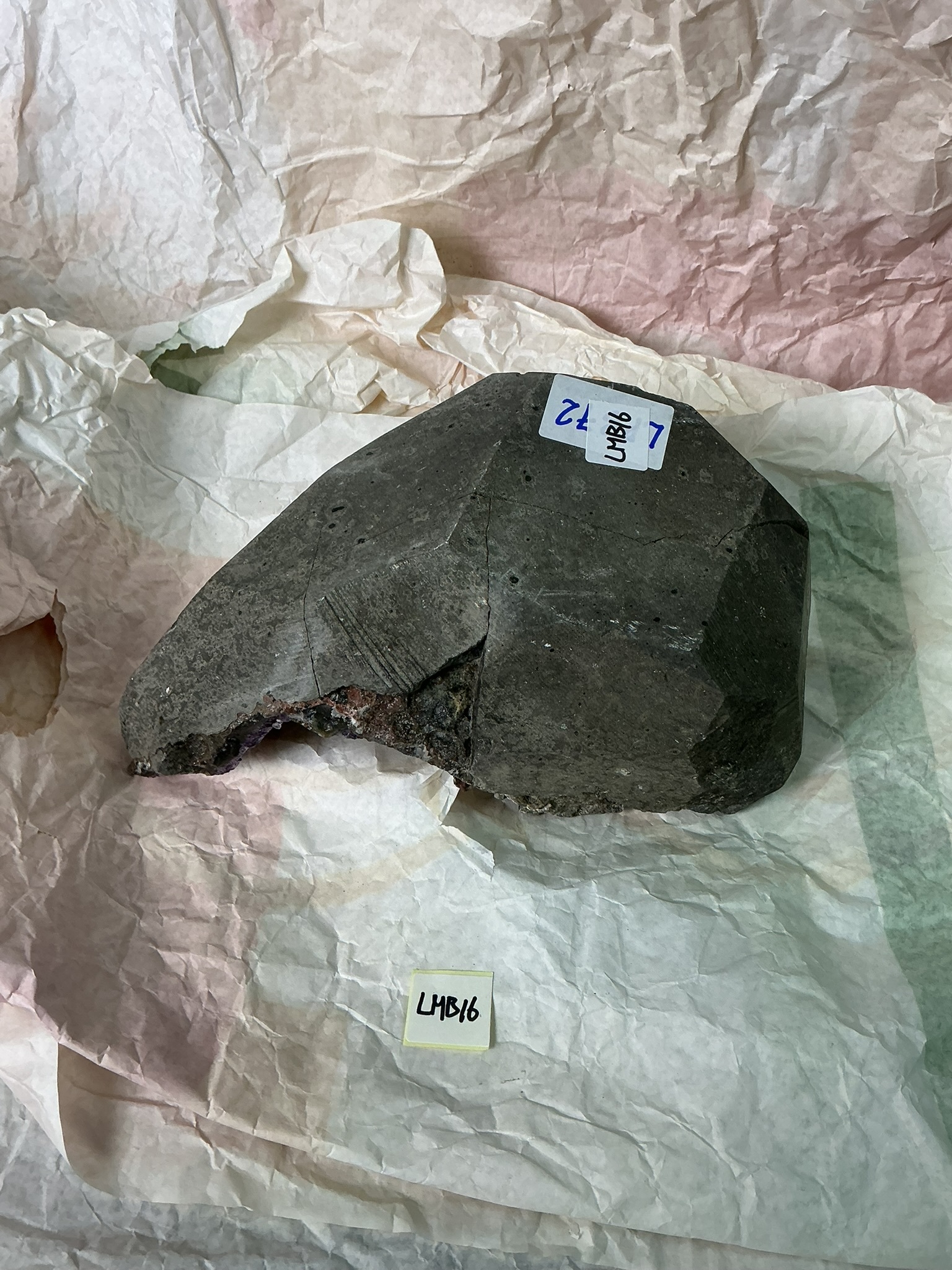 ZB361 LMB16 水晶聚寶盆 1.6-2.3kg