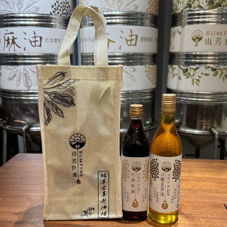 苦茶油伴手禮 ( 冷壓苦茶油600ml + 白麻香油550ml  )