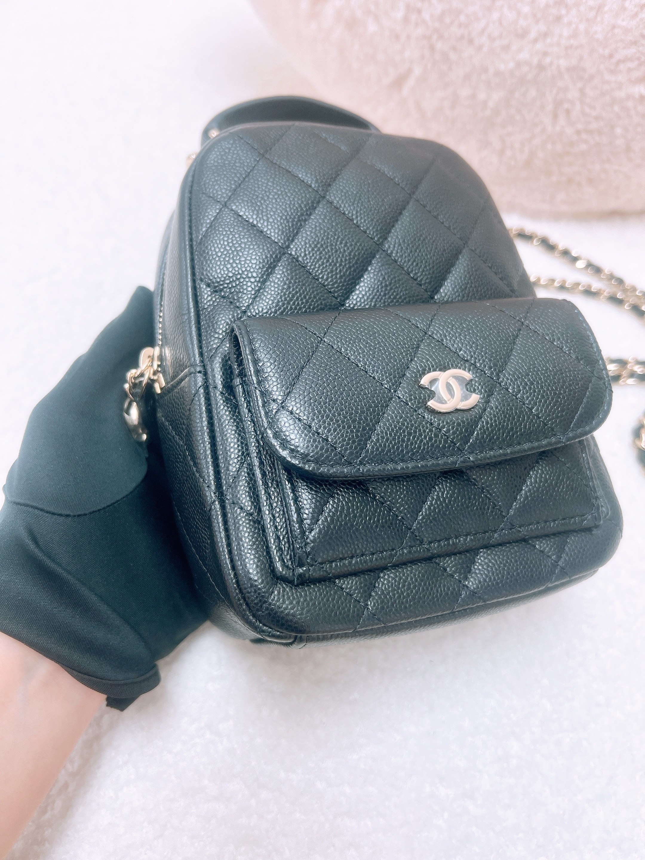 Chanel mini backpack (black caviar/ GHW)