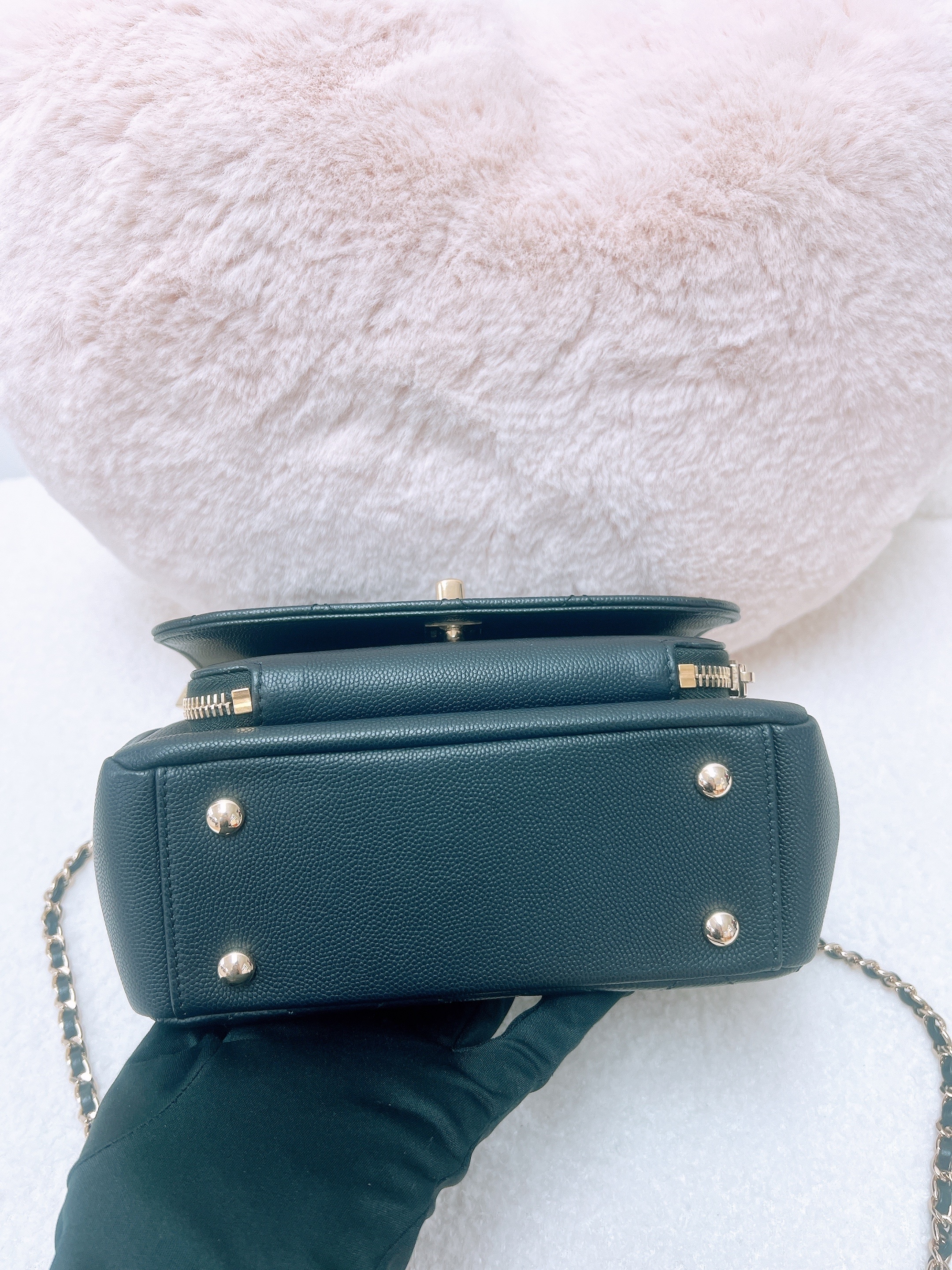 Chanel business affinity small (black caviar GHW)