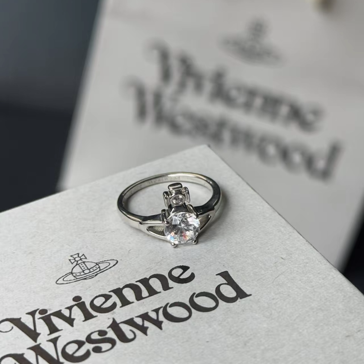 （預購）英國Vivienne Westwood Reina Petite Ring 土星單鑽 戒指