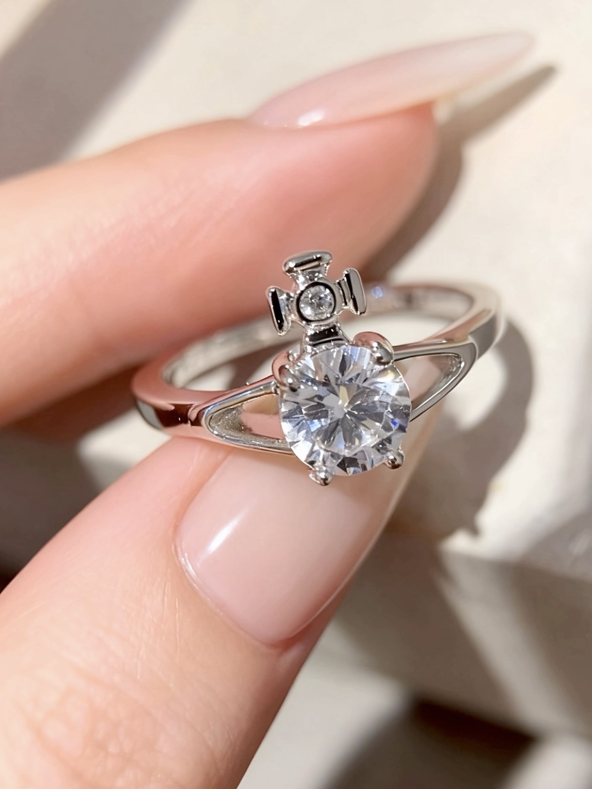 （預購）英國Vivienne Westwood Reina Petite Ring 土星單鑽 戒指