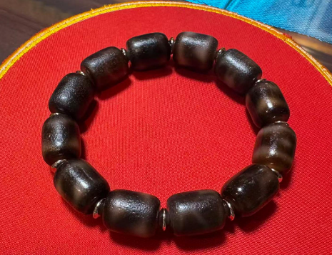 ZC002 酥油牙黃多寶手串【暗金財神】