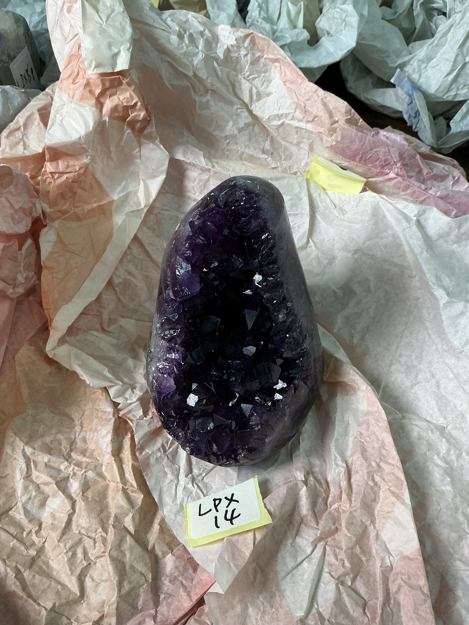 ZB396 LPX14 紫水晶擺件 0.46-0.64kg