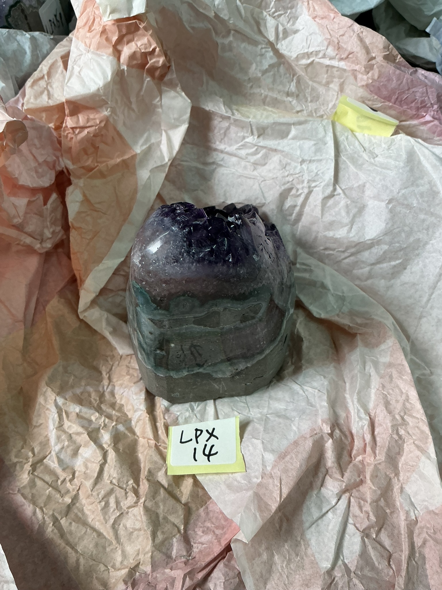 ZB396 LPX14 紫水晶擺件 0.46-0.64kg