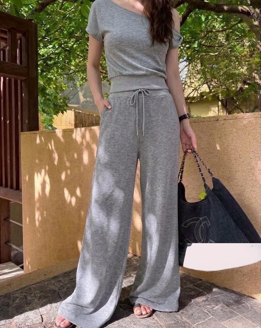 【休閒小性感斜肩收腰套裝組】（現貨）