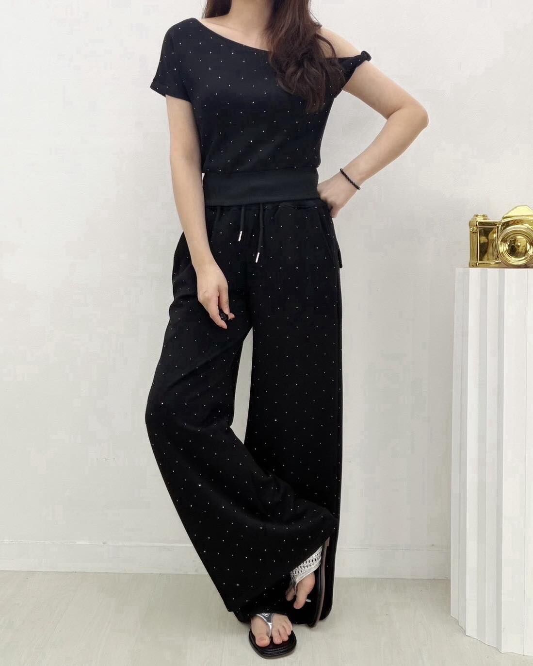 【休閒小性感斜肩收腰套裝組】（現貨）