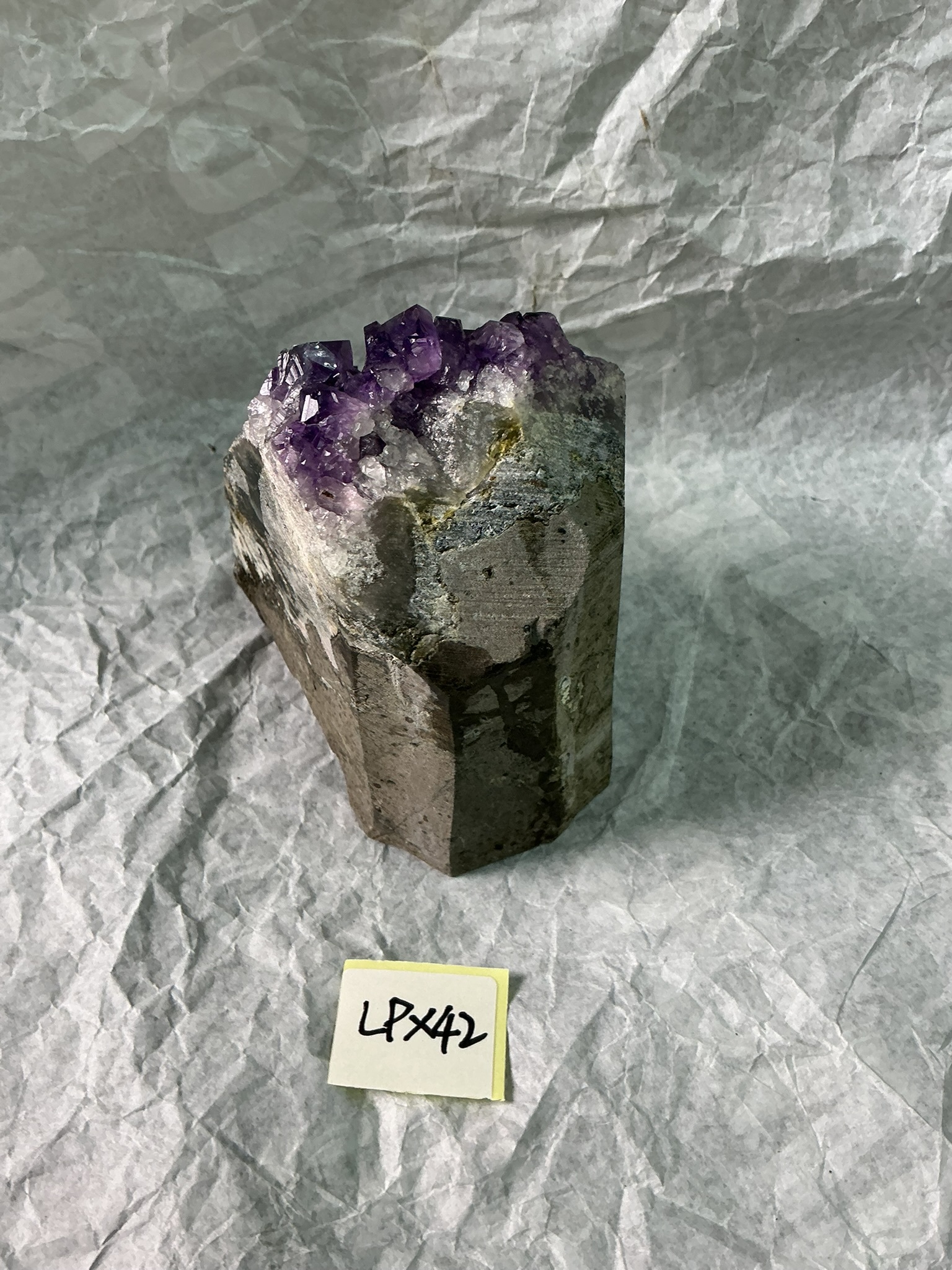 ZB424 LPX42 紫水晶擺件 0.46-0.64kg