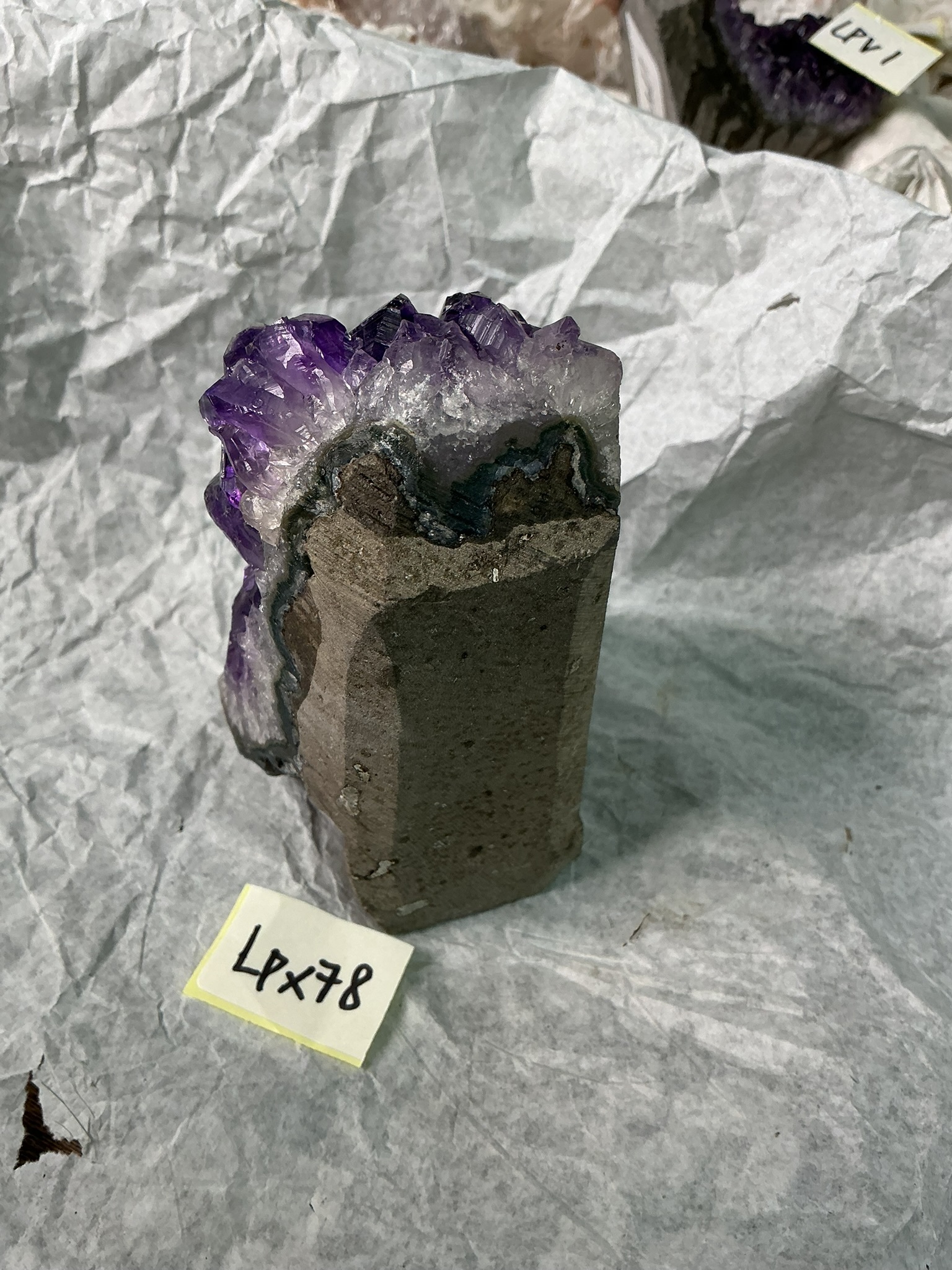 ZB460 LPX78 紫水晶擺件 0.46-0.64kg