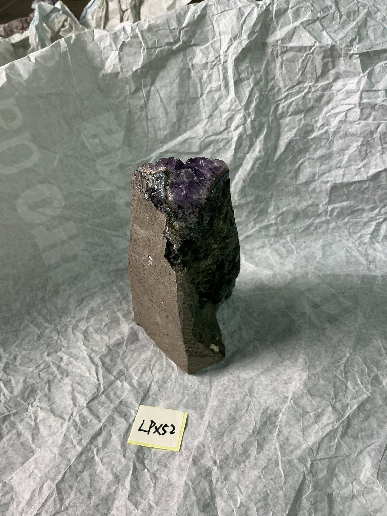 ZB434 LPX52 紫水晶擺件 0.46-0.64kg