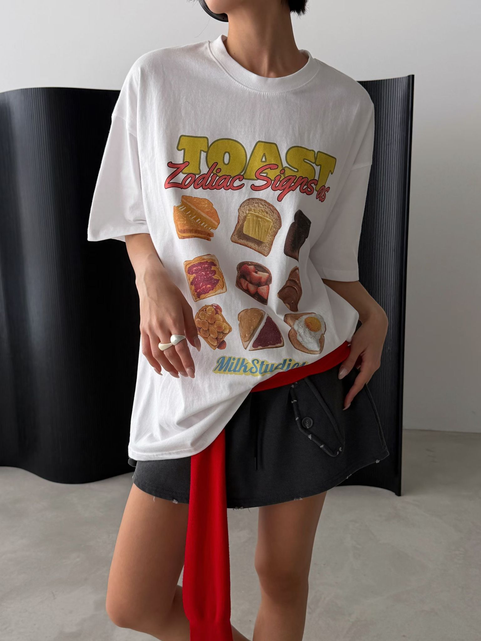 英文字圖案短袖Tee AWAVE-001T