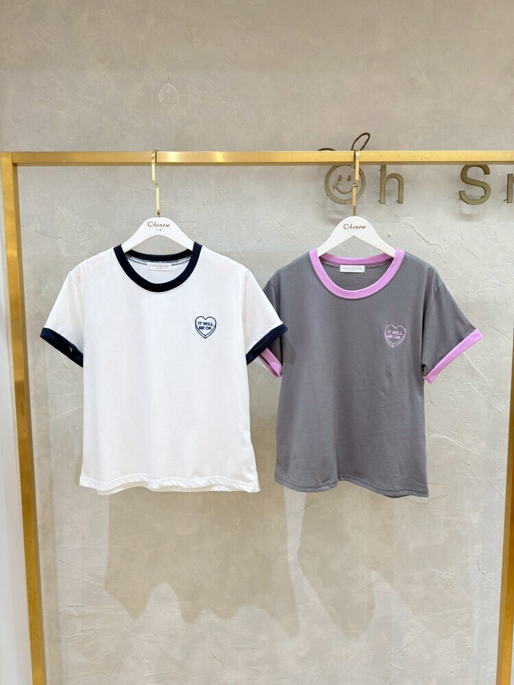 刺繡英字愛心撞色上衣
