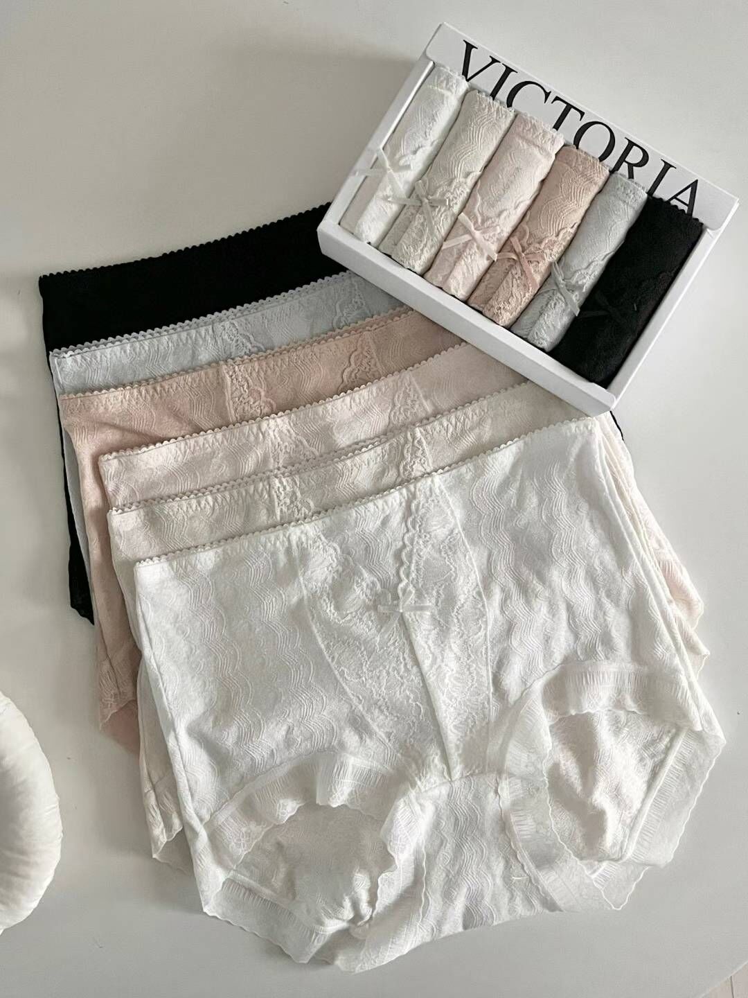 VA6152 暗花純棉中腰內褲套裝