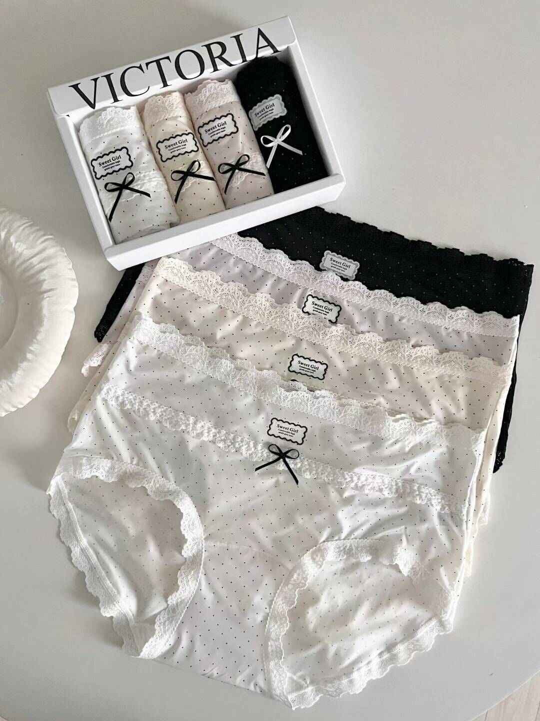 VA6154 點點醋酸中腰內褲套裝