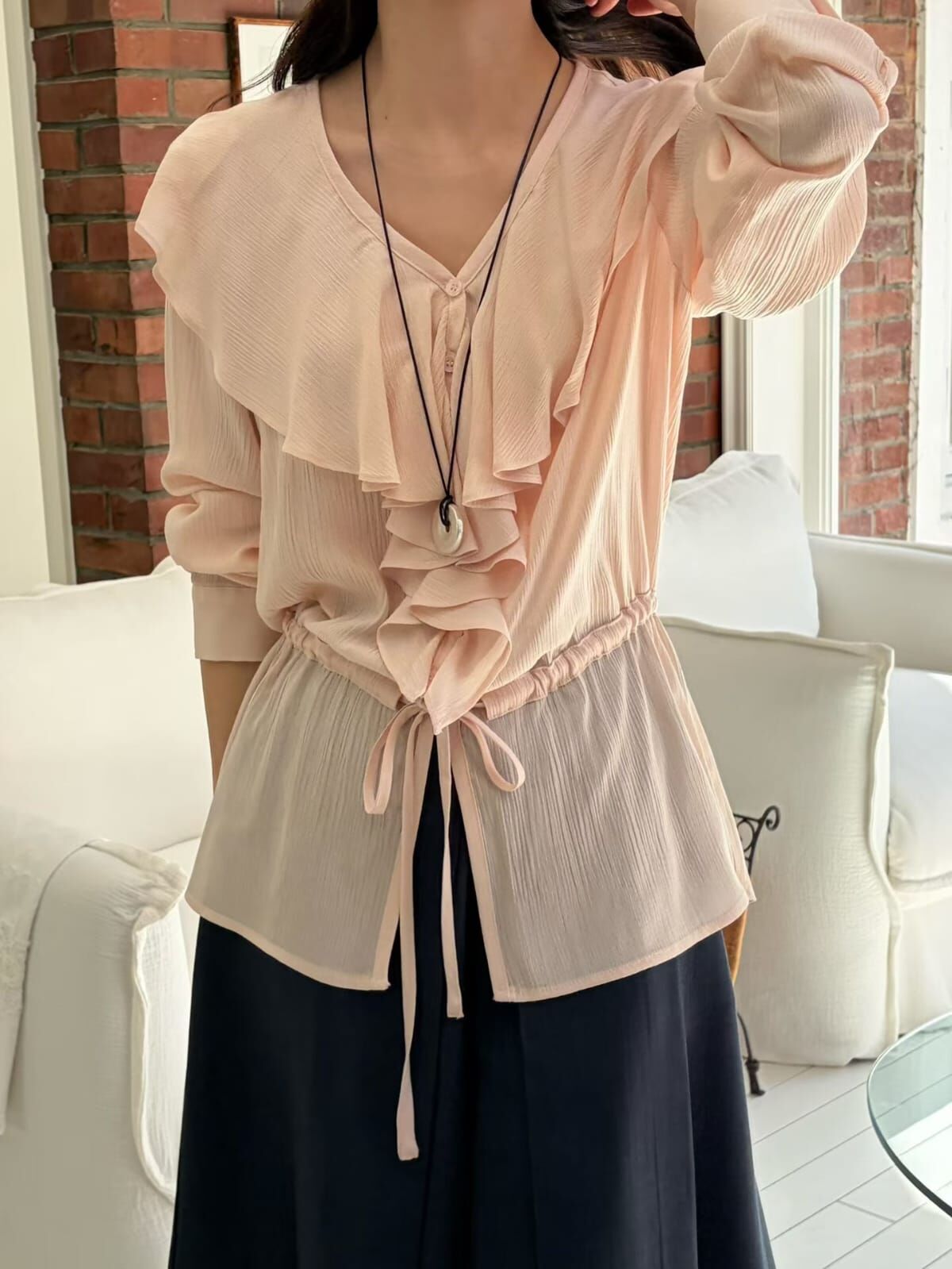 LW6117 人造絲荷葉浪漫上衣 *優惠碼不適用*