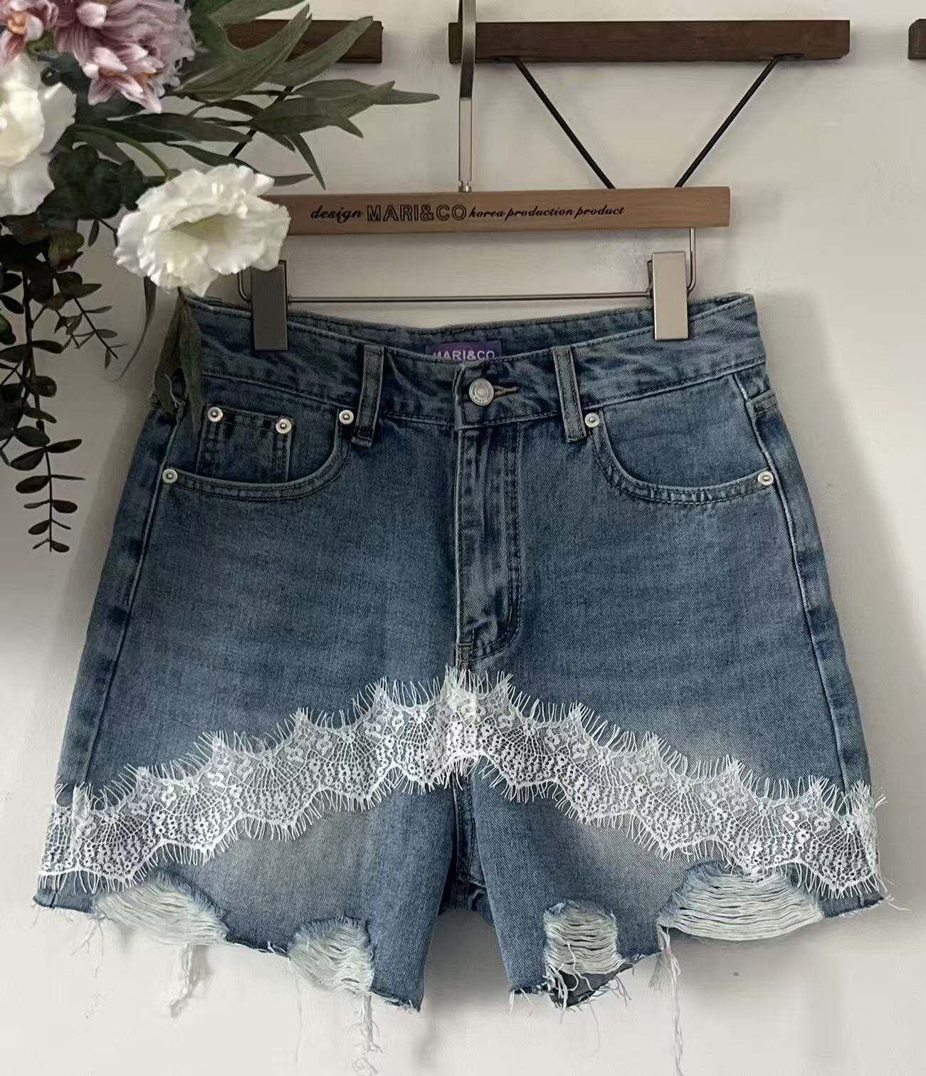 Mc76  lace 牛仔褲 S 腰28長  14.5hip.38  / M腰 29長 14.5 hip 39/ L  腰30長 14.5 hip40 $479