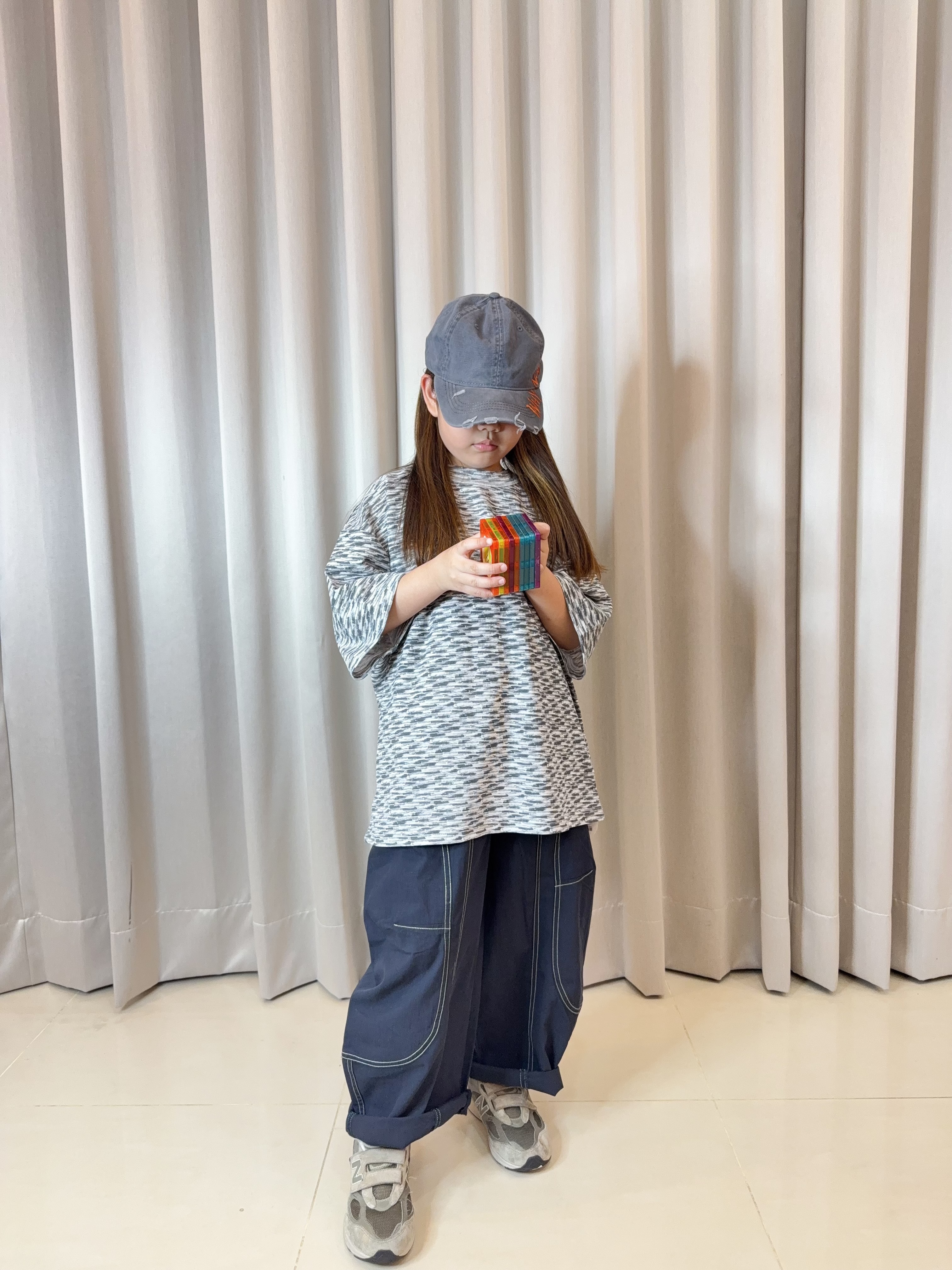 中大童山水畫踢