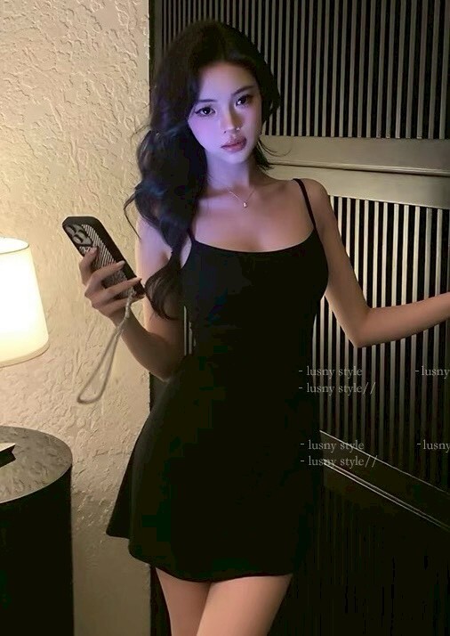 彈力細肩罩杯傘狀短洋
