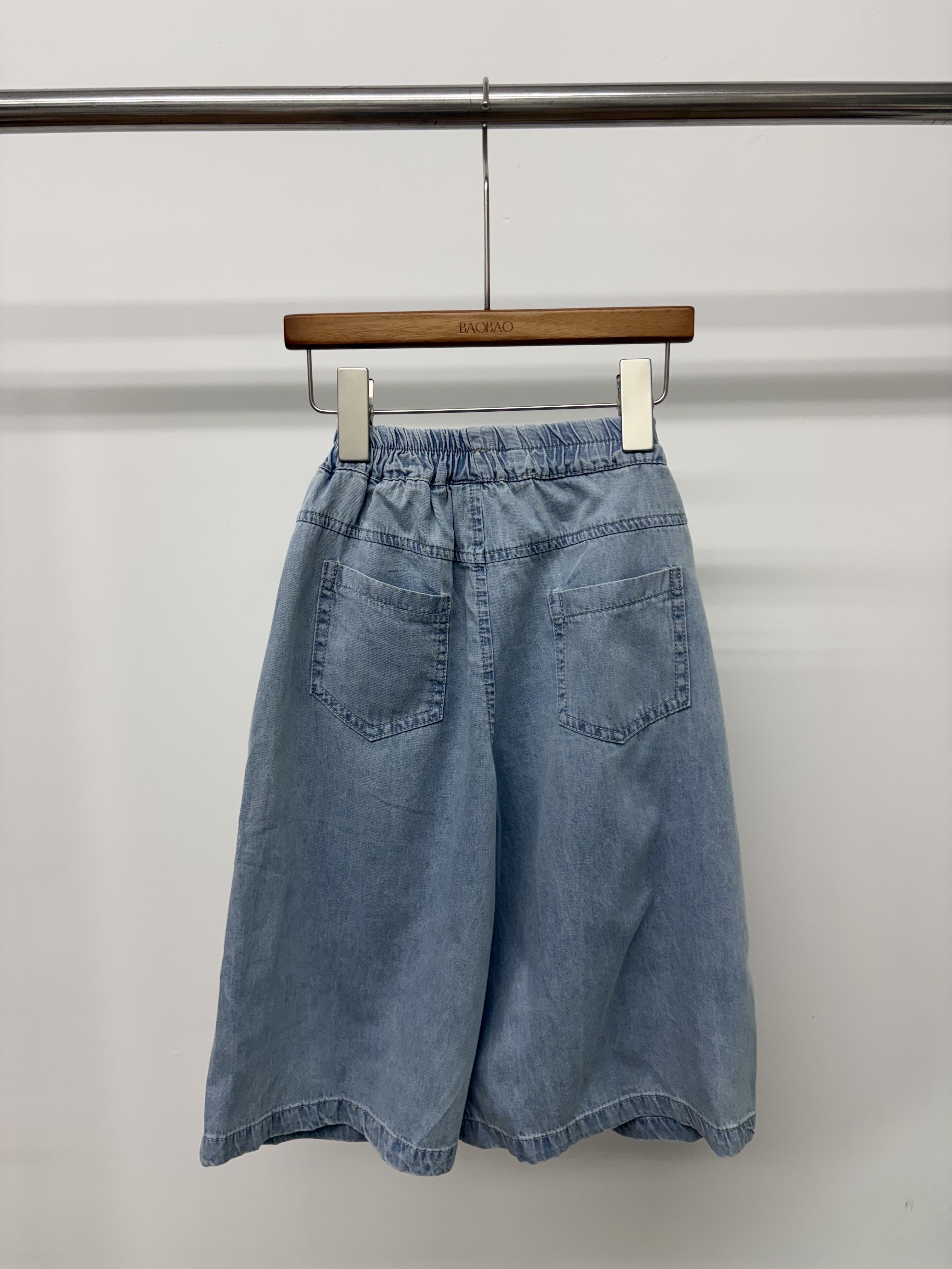A05031打褶牛仔寬褲