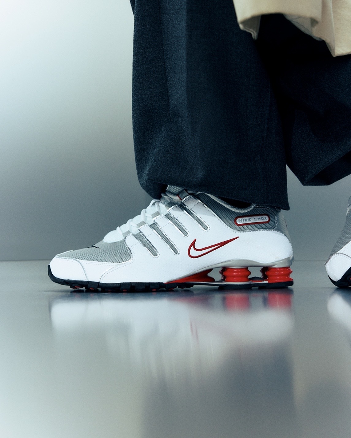 <許光漢同款!!>Nike Shox NZ 復古 氣墊 皮革 緩震 彈簧鞋 灰紅