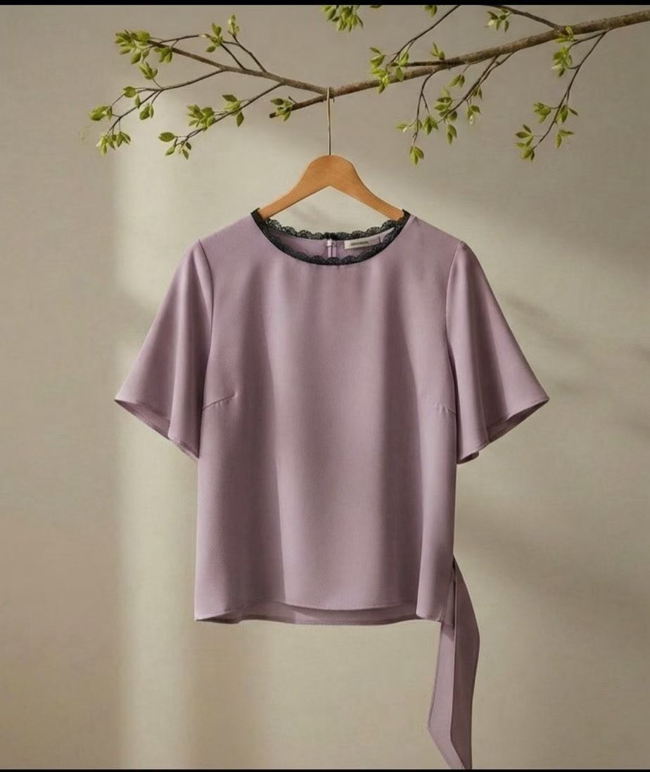 G牌子 lace 領拼淨色top~161Z