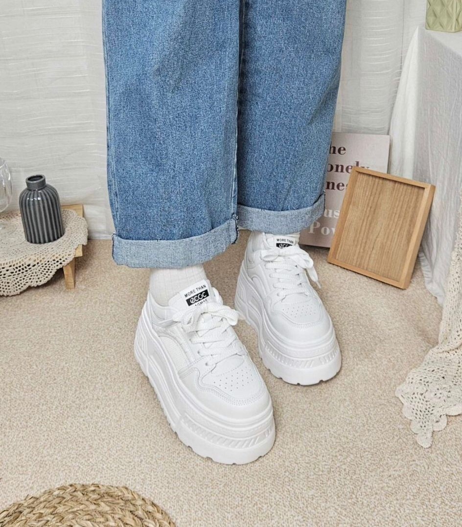 KS02 #310   偏細  牛皮 高7cm SIZE:225-250 $549 (一口價)