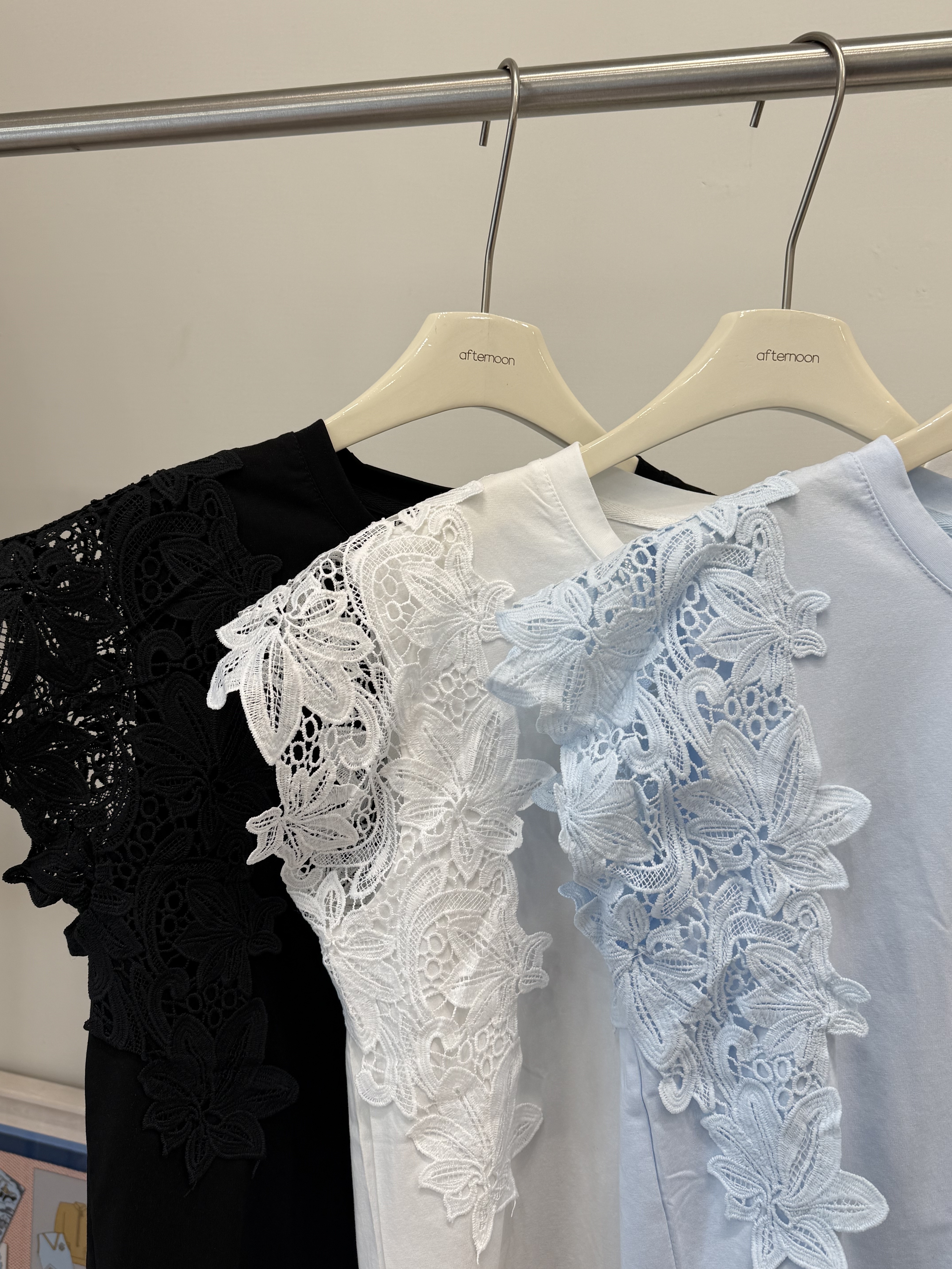 960 精緻蕾絲袖口上衣