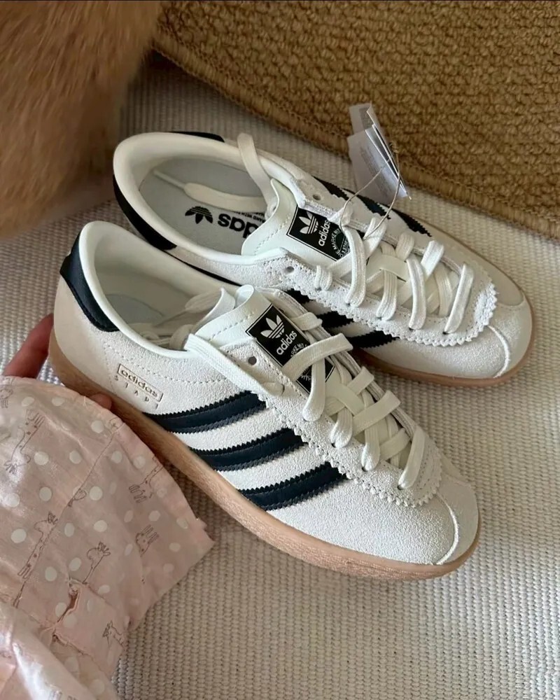 <撿便宜囉>NG-Adidas originals Stadt 麂皮 奶油威化餅🍪