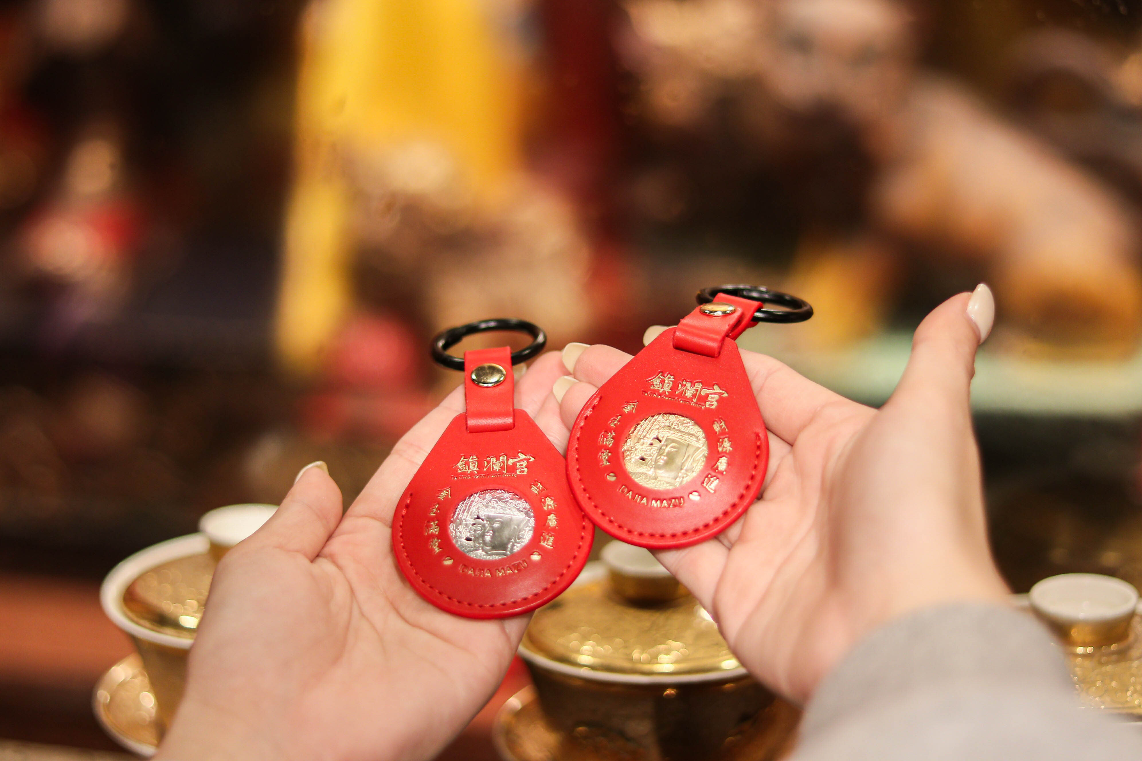 雙手捧錢母｜誠心請財