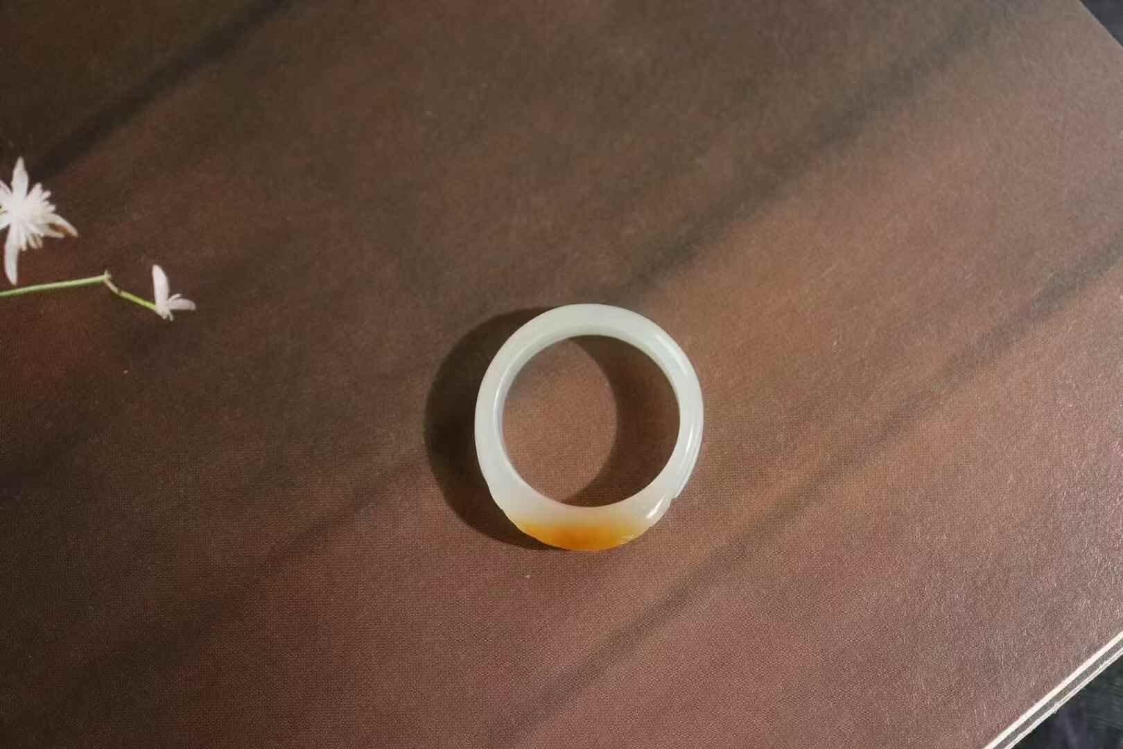 416732 和田玉糖白戒圈 (內徑 16mm)