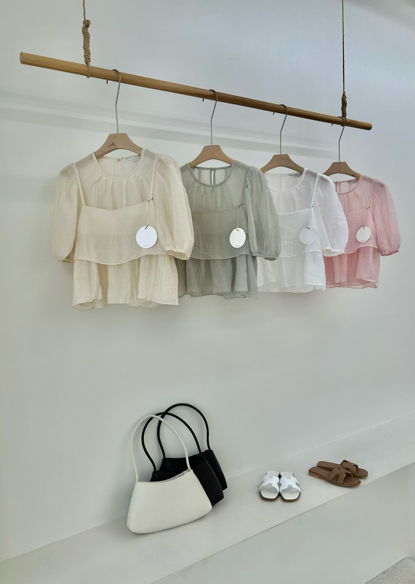 WW2654 frill Bustier BL