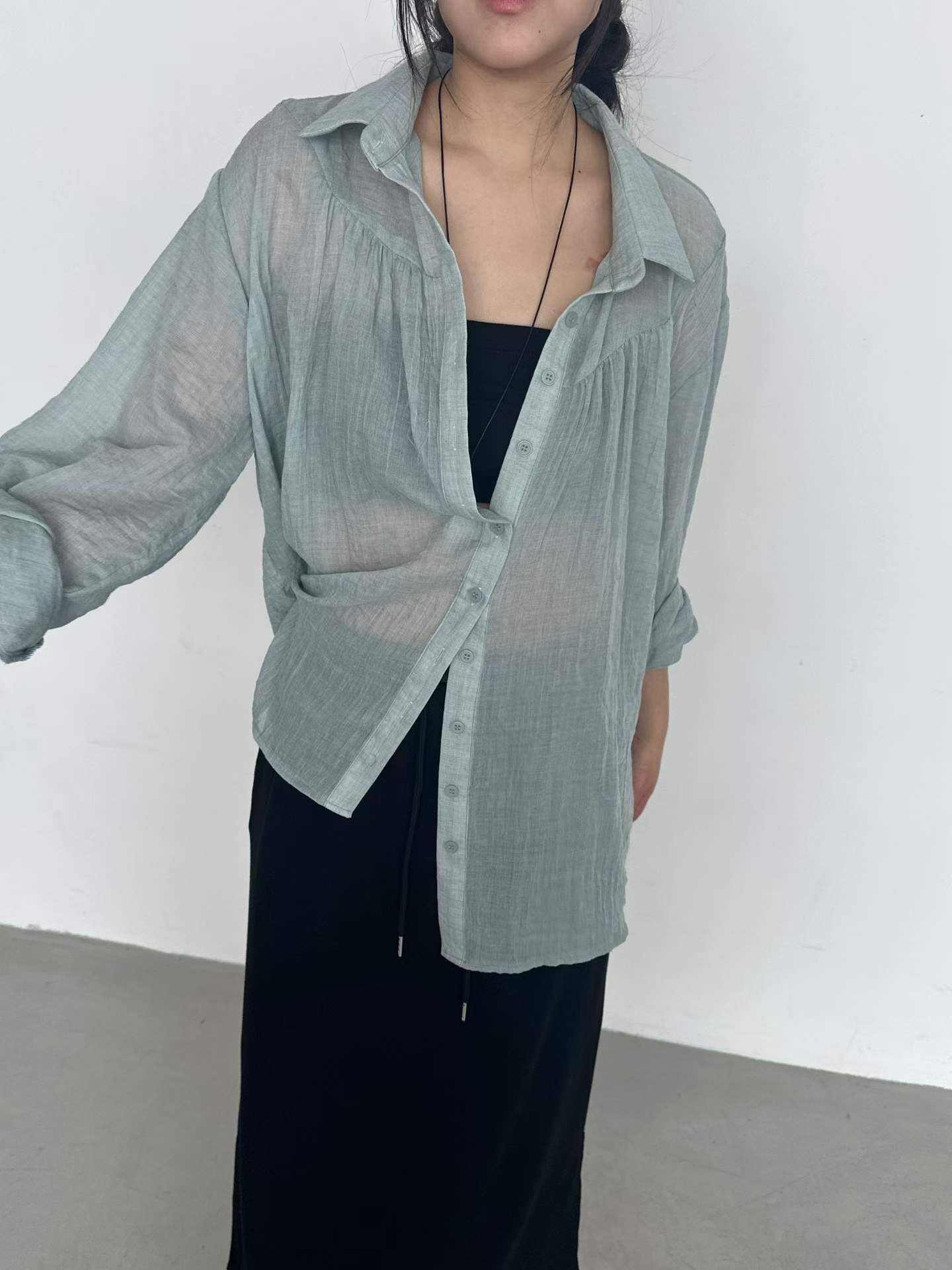 PN6123 透薄皺皺襯衫